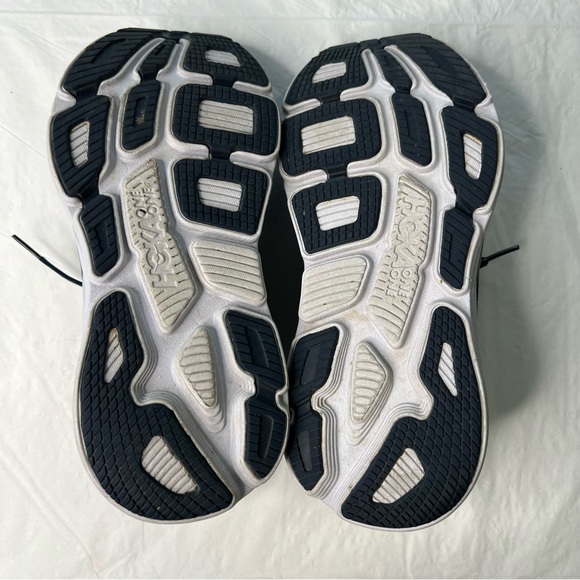 Hoka women’s sneakers - Picture 7 of 7